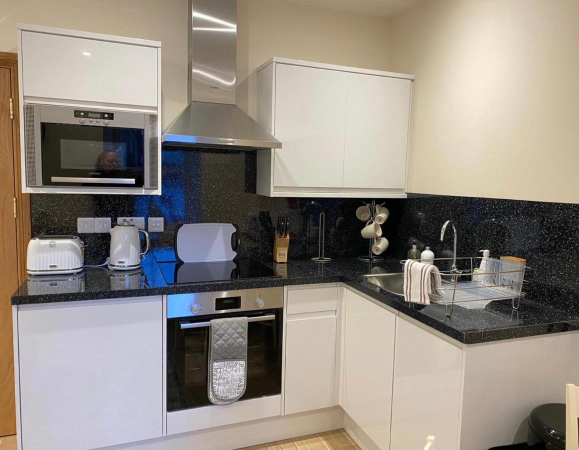 Waverley Inn Holiday Apartments インヴァネス エクステリア 写真