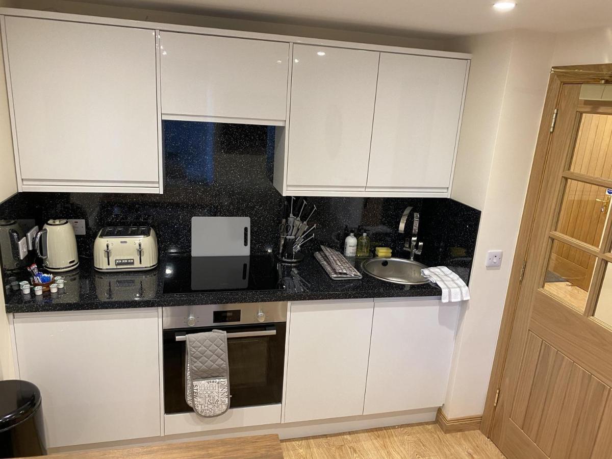 Waverley Inn Holiday Apartments インヴァネス エクステリア 写真