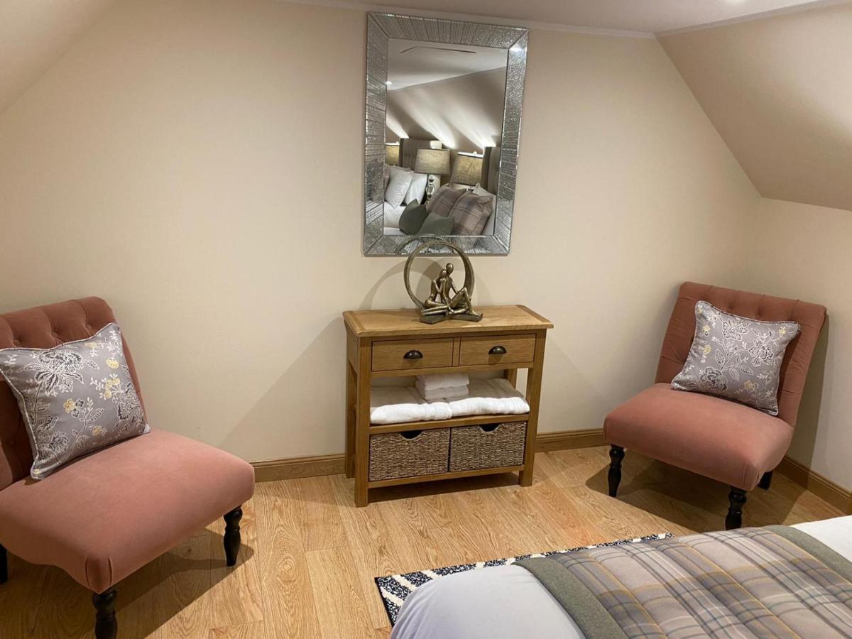 Waverley Inn Holiday Apartments インヴァネス エクステリア 写真